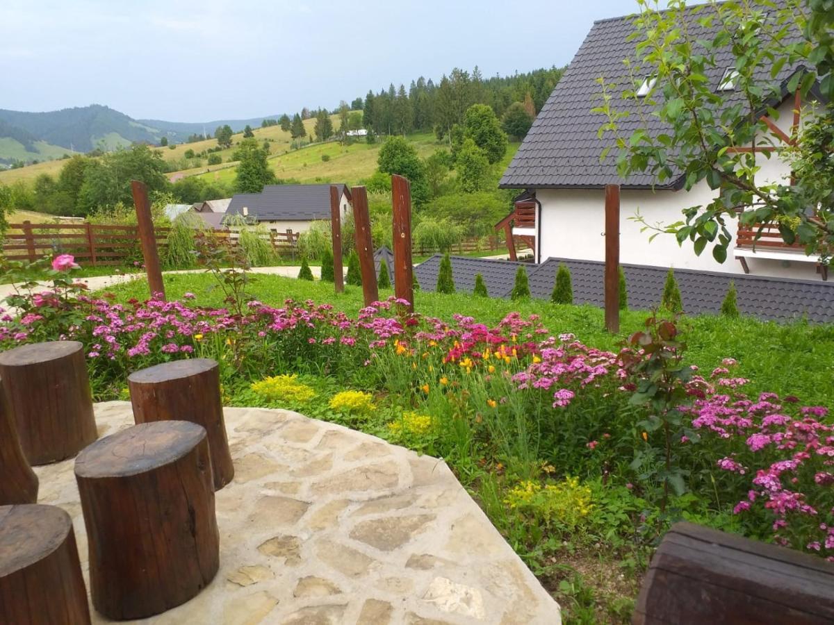 Pensiunea Doina Bucovinei Hotel มานาสทิรีอา ฮูโมรูลุย ภายนอก รูปภาพ