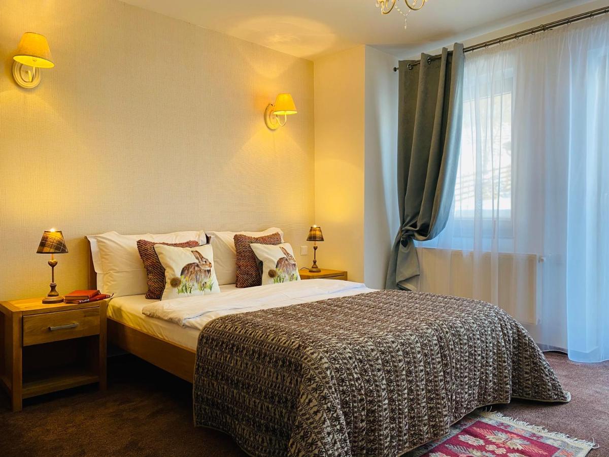 Pensiunea Doina Bucovinei Hotel มานาสทิรีอา ฮูโมรูลุย ภายนอก รูปภาพ